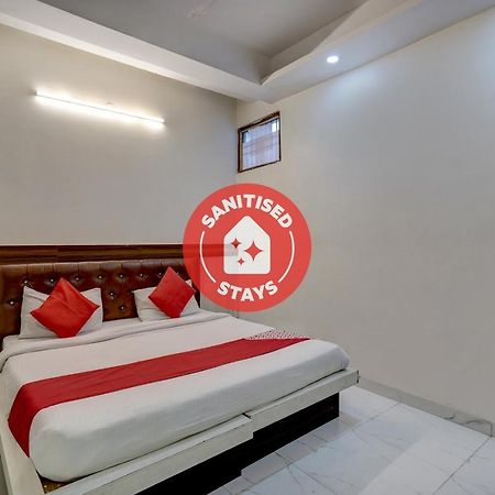 Oyo 78981 The Diamond Nest Noida Dış mekan fotoğraf