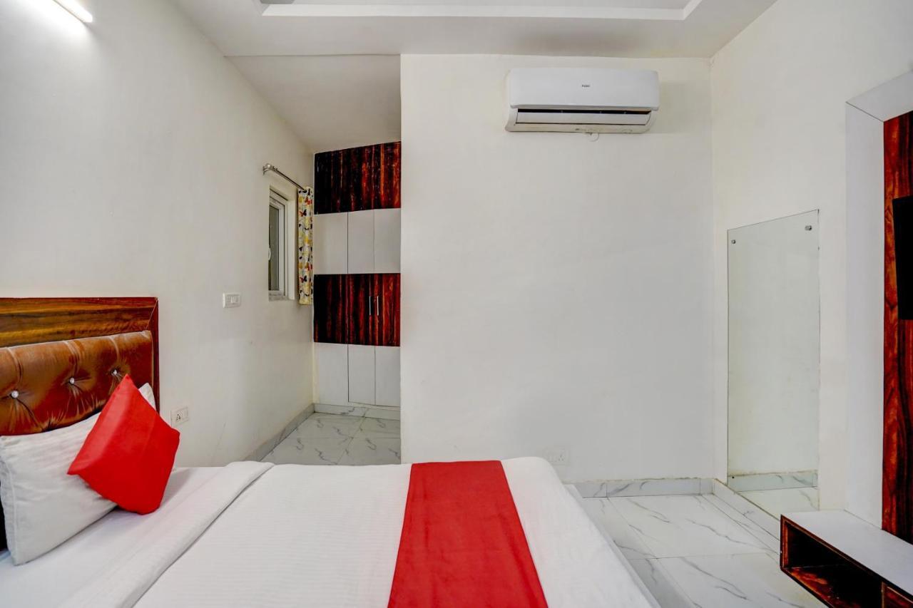 Oyo 78981 The Diamond Nest Noida Dış mekan fotoğraf