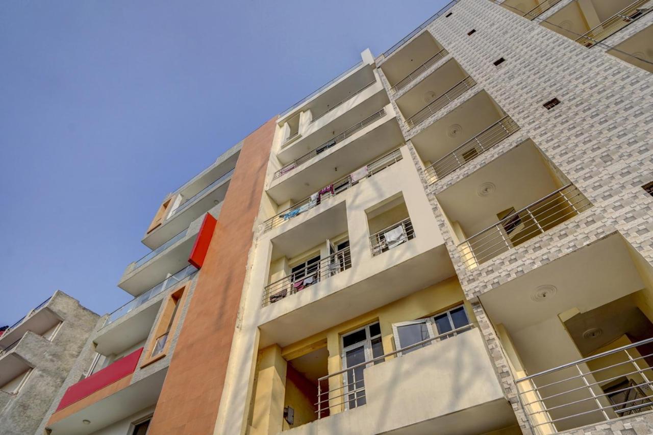 Oyo 78981 The Diamond Nest Noida Dış mekan fotoğraf