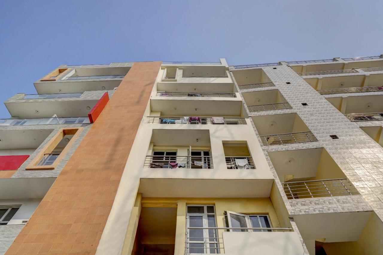 Oyo 78981 The Diamond Nest Noida Dış mekan fotoğraf
