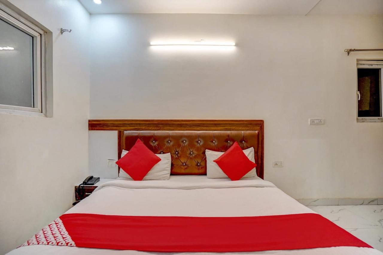 Oyo 78981 The Diamond Nest Noida Dış mekan fotoğraf