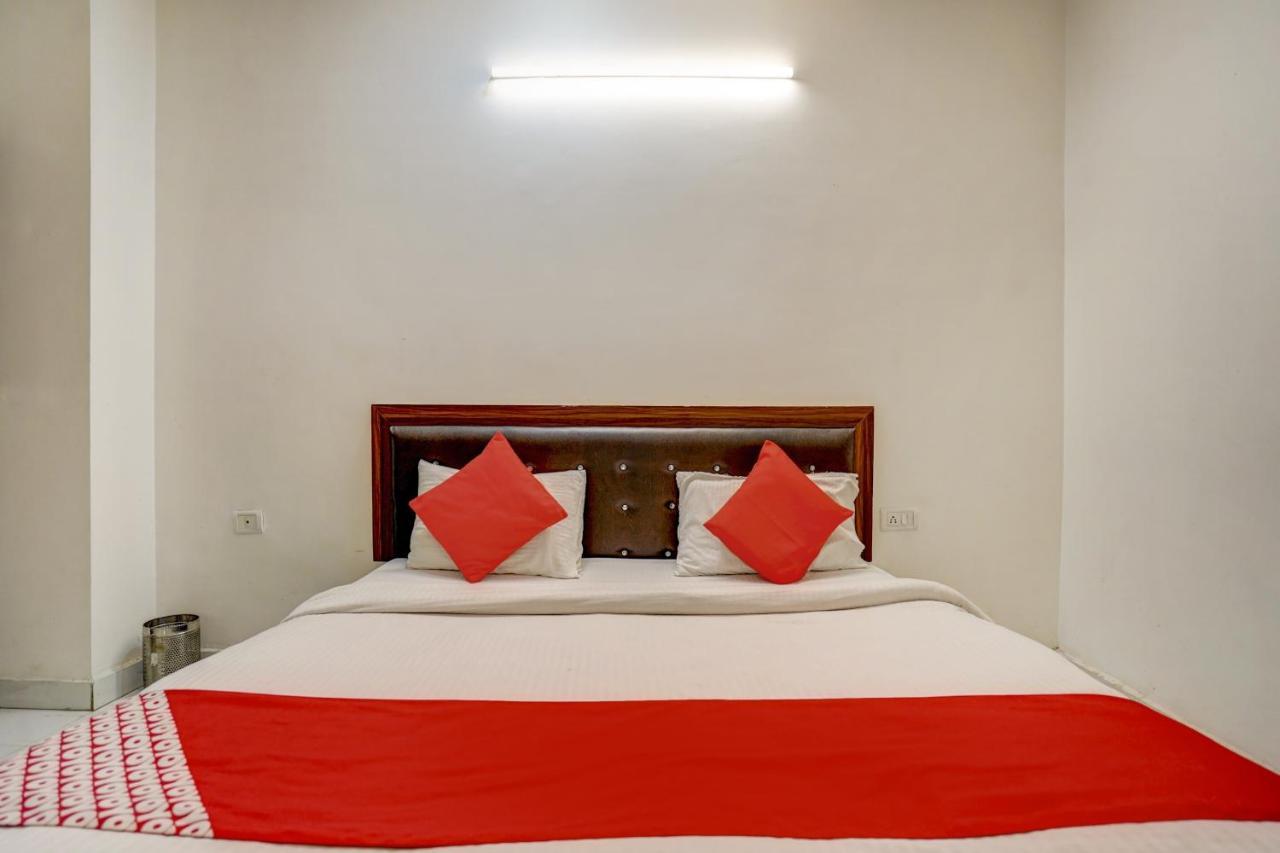 Oyo 78981 The Diamond Nest Noida Dış mekan fotoğraf